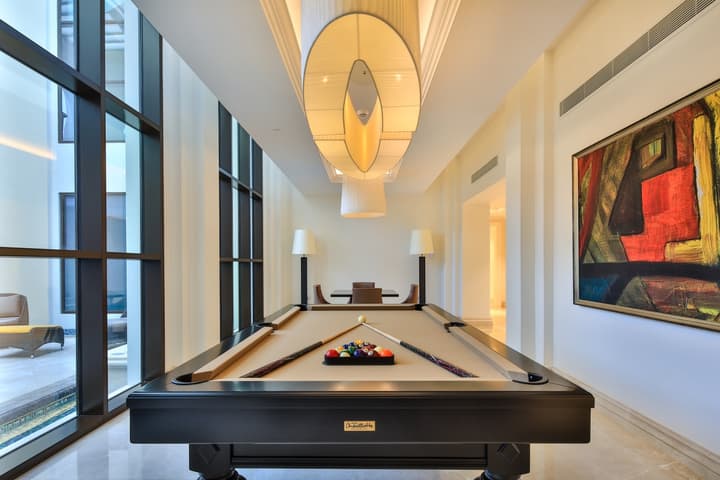 Mediterranean Show Mansion — photograph 10