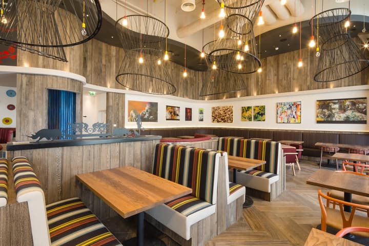 Nando's — photograph 5