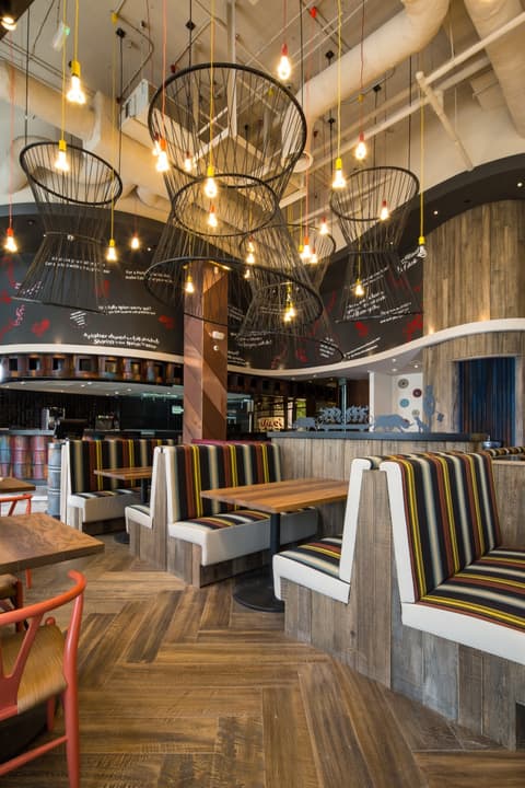 Nando's — photograph 9