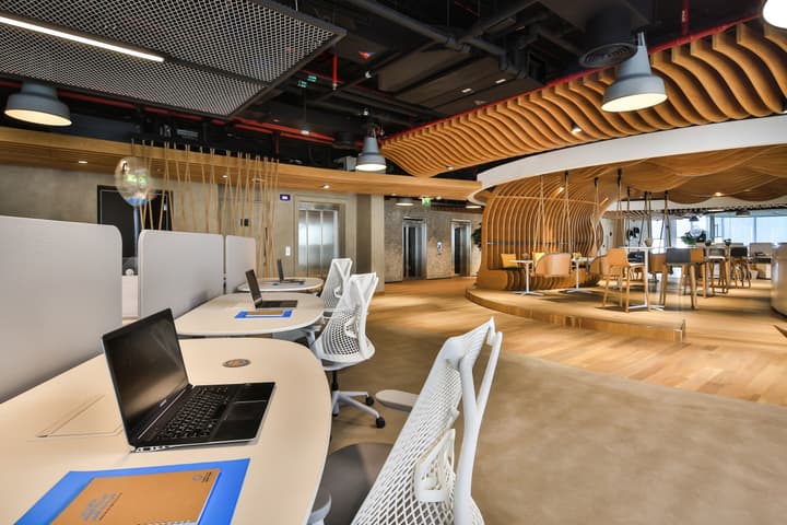 Smart Office — photograph 11